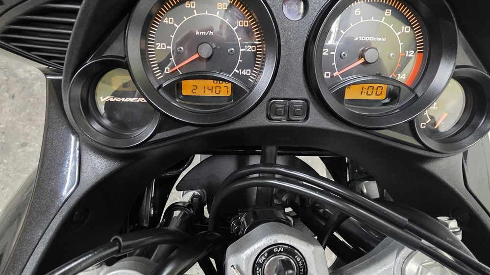 HONDA VARADERO 125 XL KUFER Lift ŁADNA shadow cbf cbr wr Kat B. 2011.r