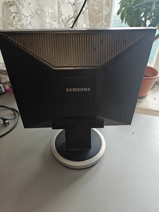 Монітор Samsung 940N