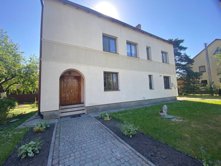 Продаж будинку у Брюховичах, Шевченківський район Львова.