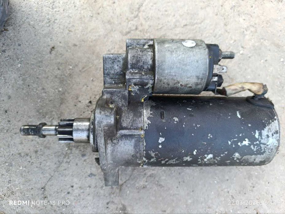 Стартер 
Volkswagen TRANSPORTER T4 1,9TD