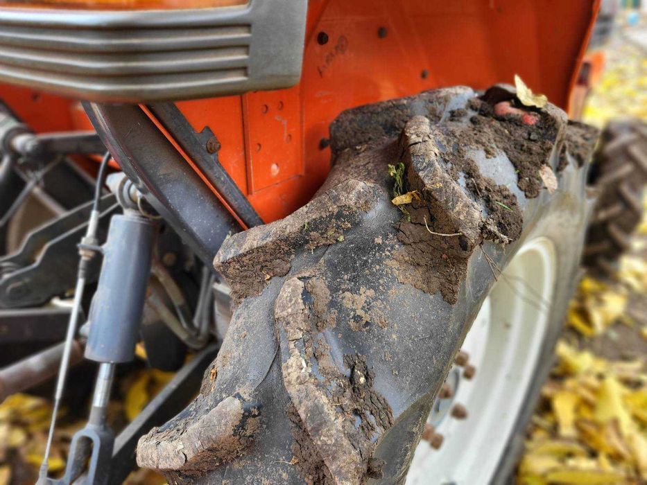 Тракторець Kubota GL221