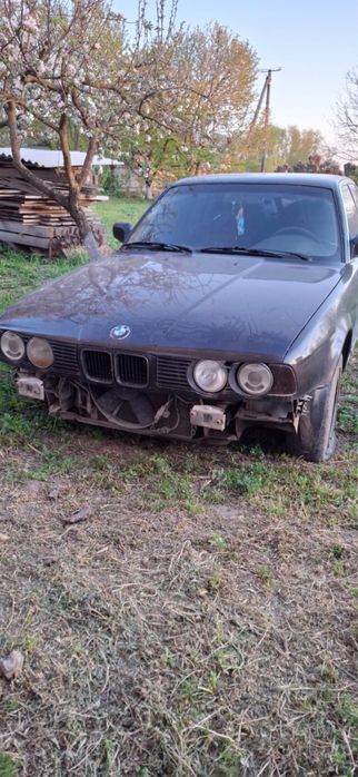 BMW E34 m50b25 1992