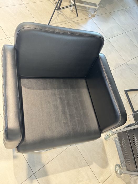 Перукарьське крісло