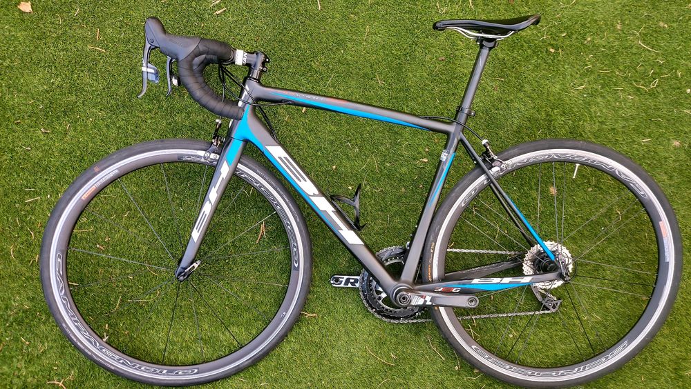 Bicicleta Estrada Carbono BH t53