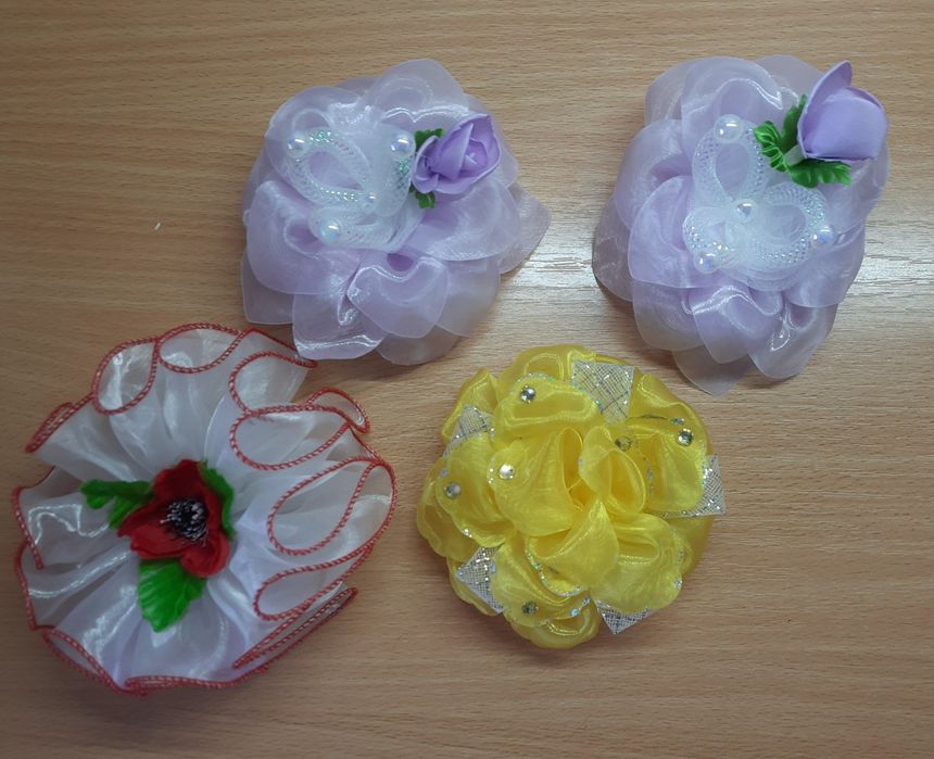 НОВІ Резинка бантик з маком