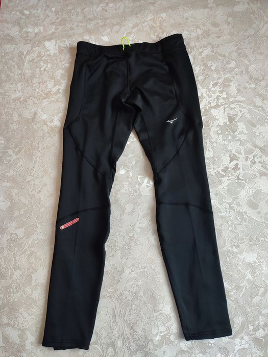 Чоловічі дихаючі  термолегінси mizuno для бігу