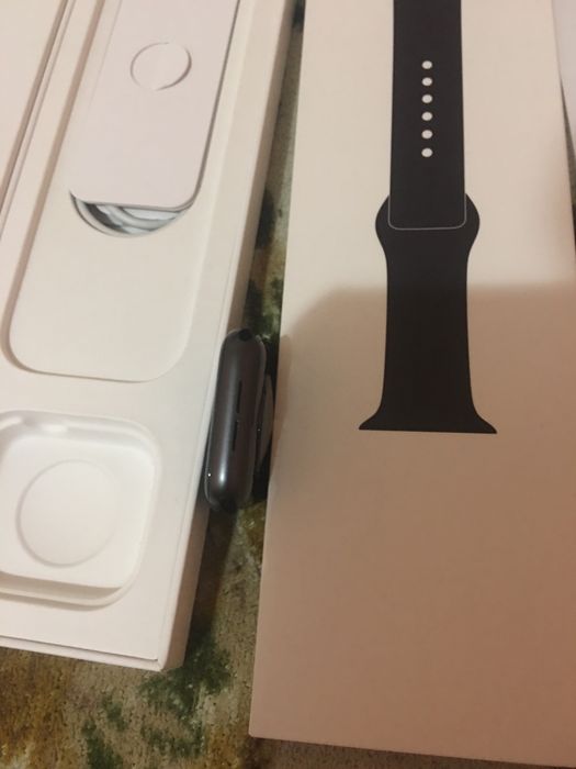 Apple Watch SE 44 гарний стан