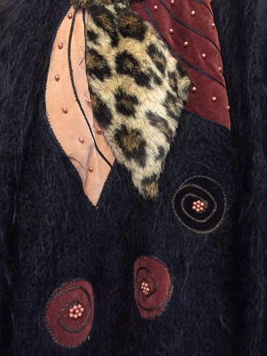 Vendo casaco de malha vintage com aplicações