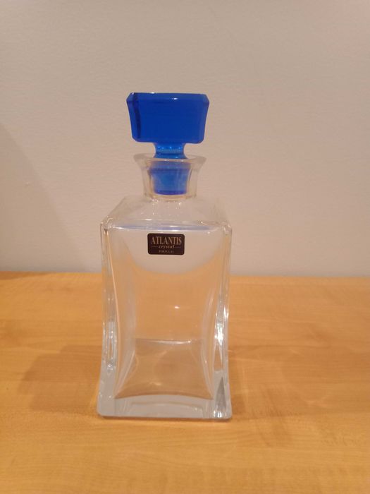 Garrafa de cristal da marca portuguesa Atlantis