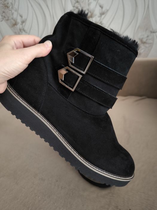 Нові чорні жіночі уггі 40 розмір