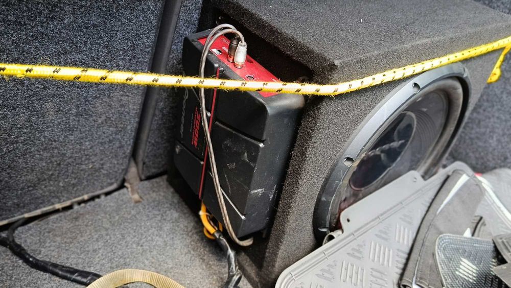 Pioneer GM-A3702 + Subwoofer