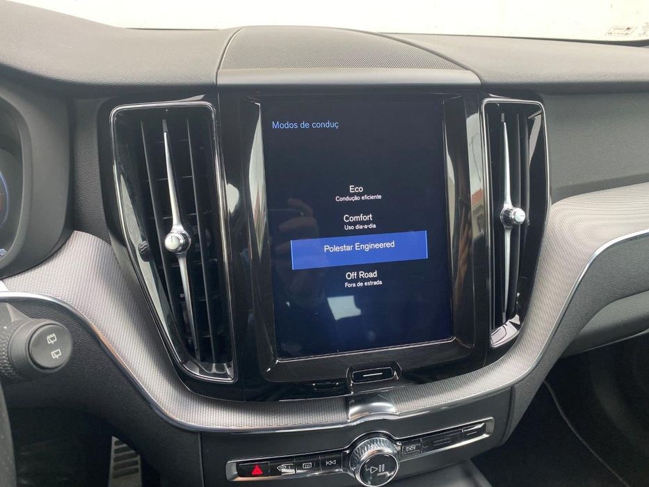 Volvo XC 60 2.0 D4 R-Design Geartronic