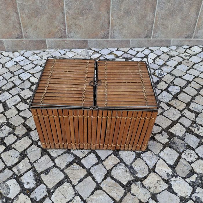 Cesto de piquenique vintage