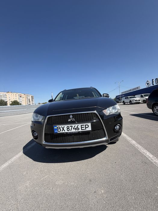 Mitsubishi outlander XL