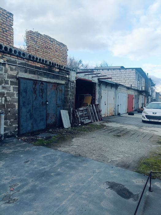 Продам два гаража