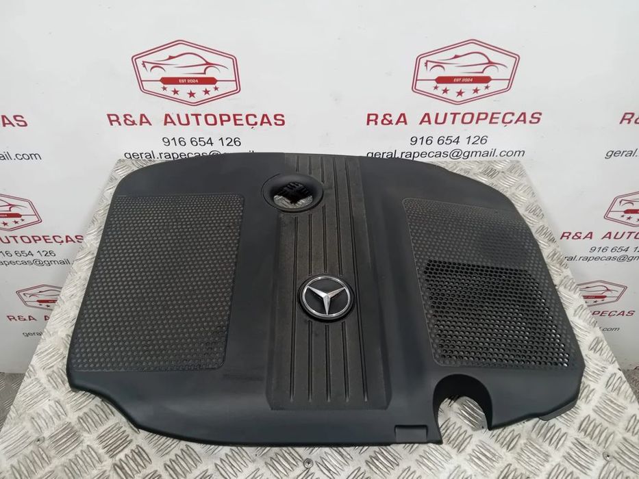 Tampa de Motor Mercedes Original