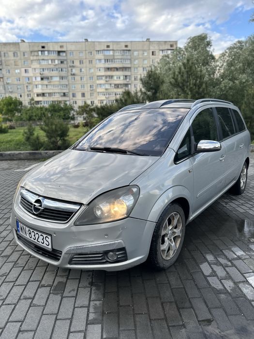 Продам Opel Zafira B 1.9 дизель ,нерозмитненна
