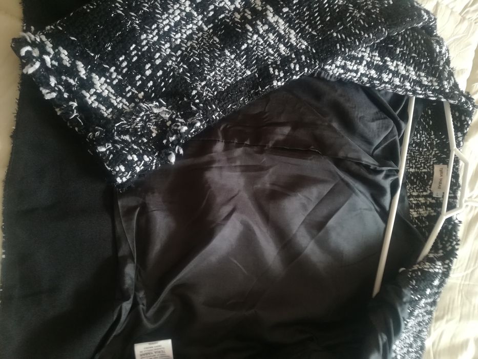 Casaco/blaser da marca Teria Yabar