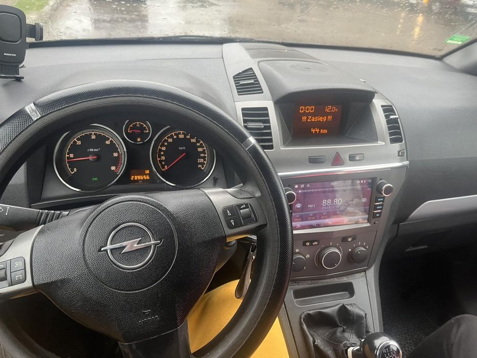 Продам авто опель зефіра 2006р 2.0д