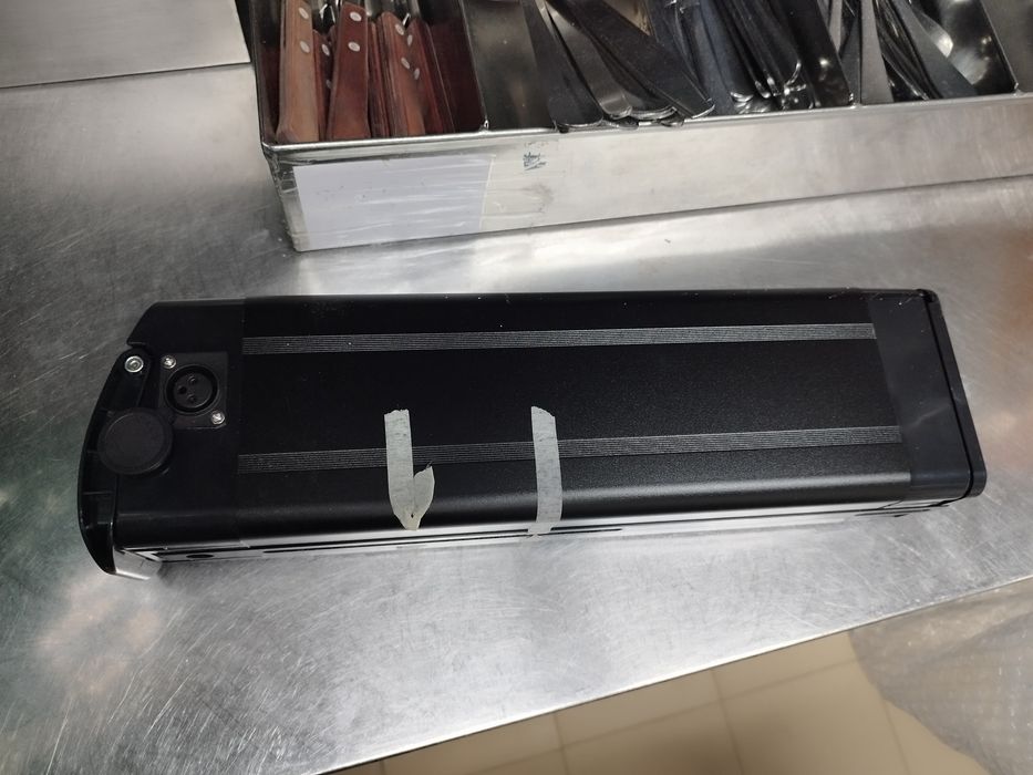 Bateria bicicleta nova com chave e carregador