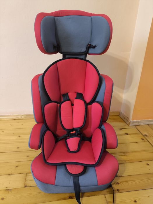 Автомобільні крісла