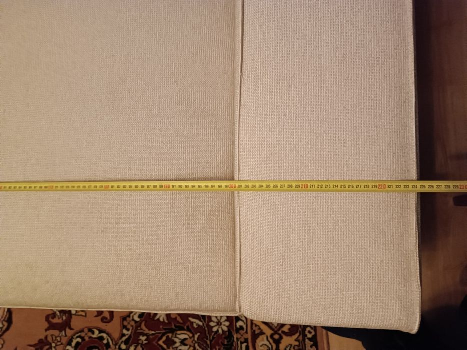 Диван IKEA Kivik 3-місний. Стан нового (4 місяці). Бежевий