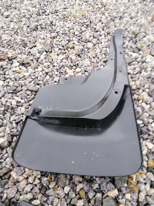 Брызговики для Toyota Land Cruiser 200 2008-2015 року оригінальні бу