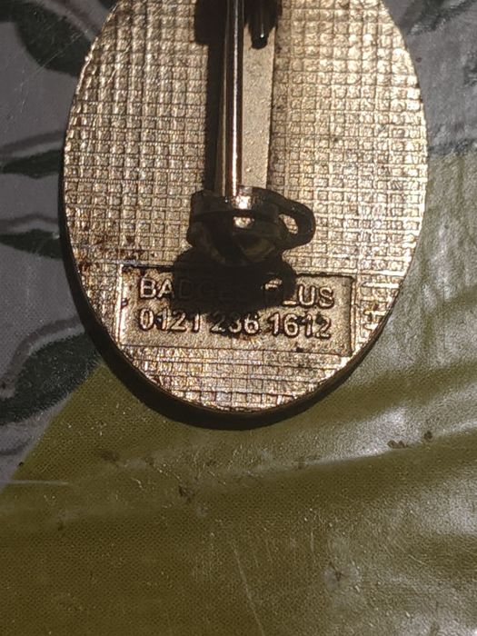 Przypinka z dwoma pingwinami sygnaturowane  rzesza