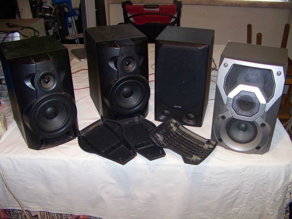 colunas sanyo 150 W, panasonic 100 W, par de colunas sony