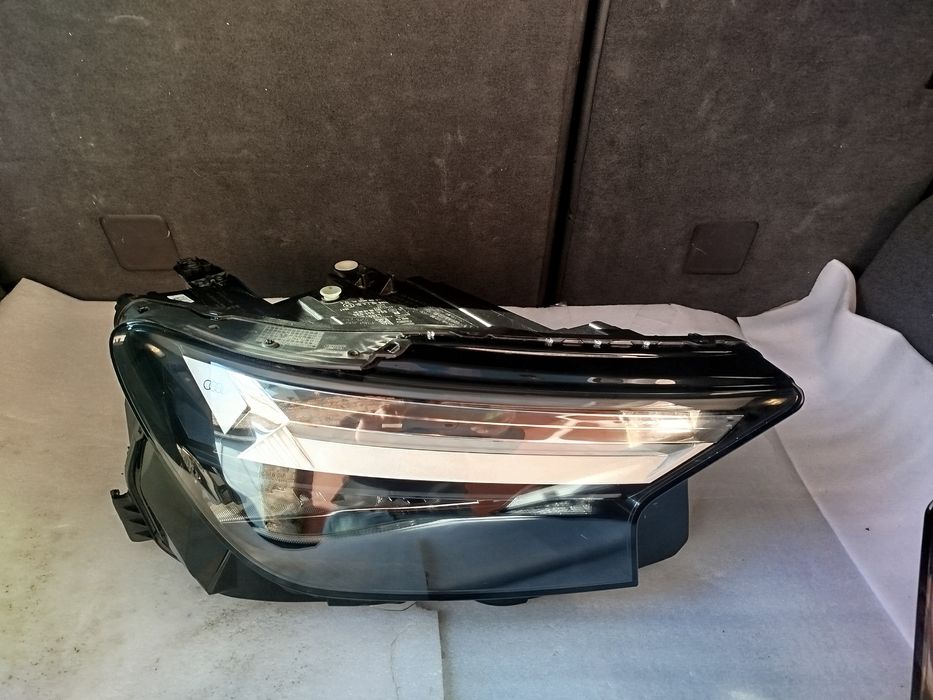 Фара audi q4 ауді Q4 Ауди Q4 etron етрон E-tron