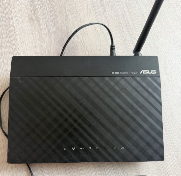 Роутер wi-fi ASUS  RT N10e
