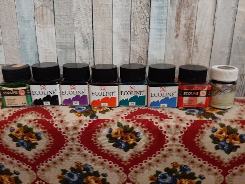 Tintas Ecoline + Decorfin.