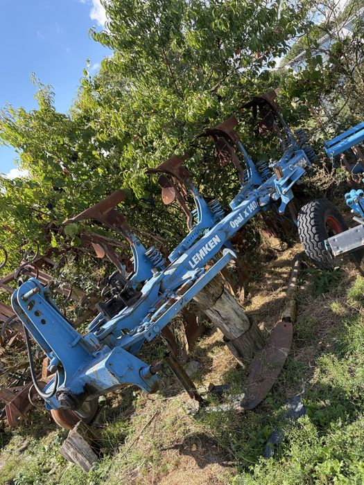REZERWACJA Sprzedam pług obrotowy ażurowy 4 skibowy (4+1)lemken