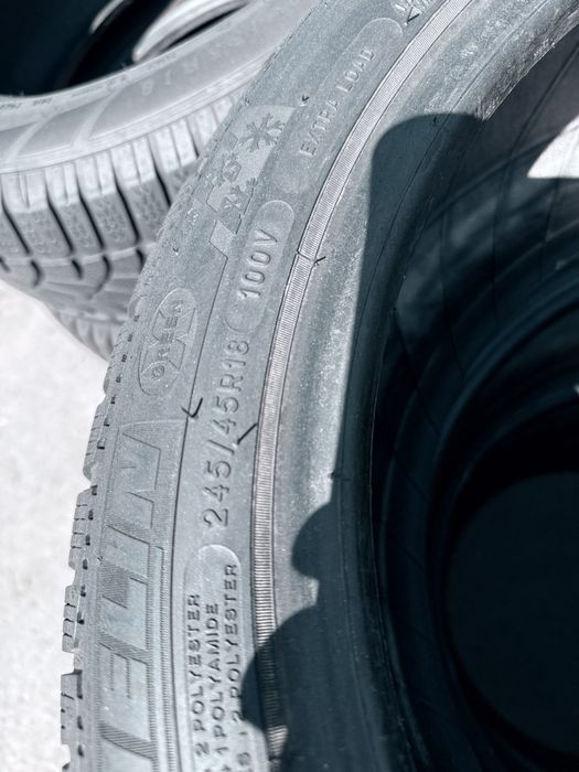 245 45 18 Michelin PA4 ZP 90% 2023 Шини Зима