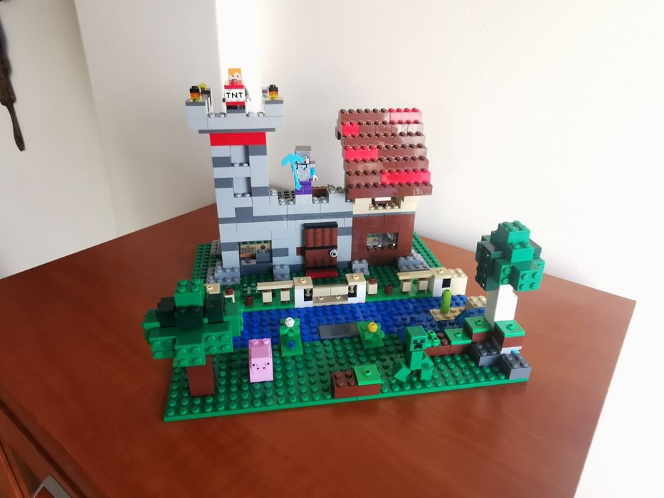 Lego 21161 Minecraft The crafting box 3.0