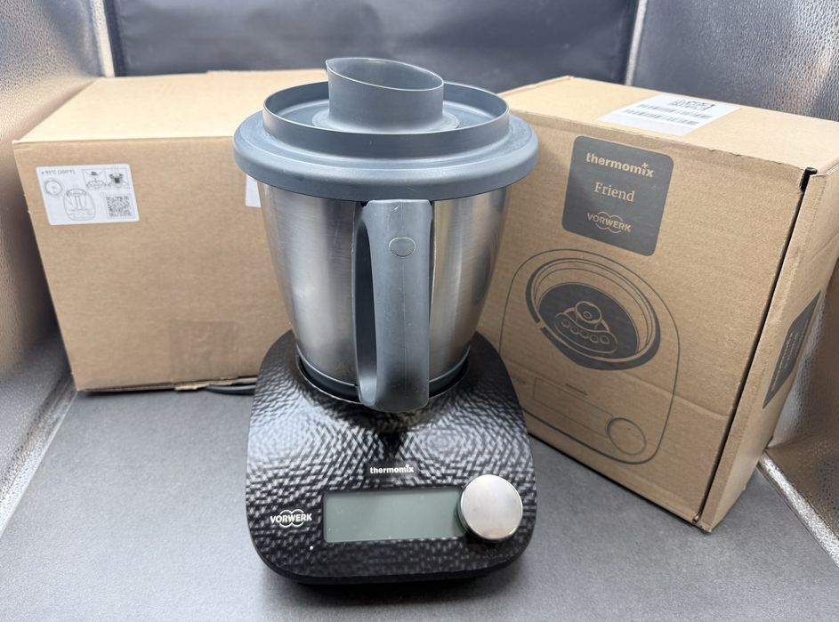 Thermomix Friend Black Limited CS100+naczynie miksujące Premium marki Thermomix.