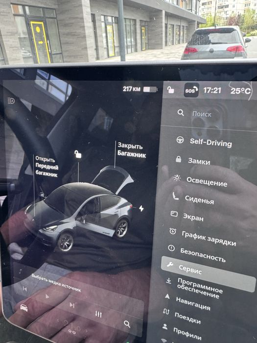 Tesla Model Y 2021 VIN LRWYGCEK0MC063496 фото оголошення 15 з 18