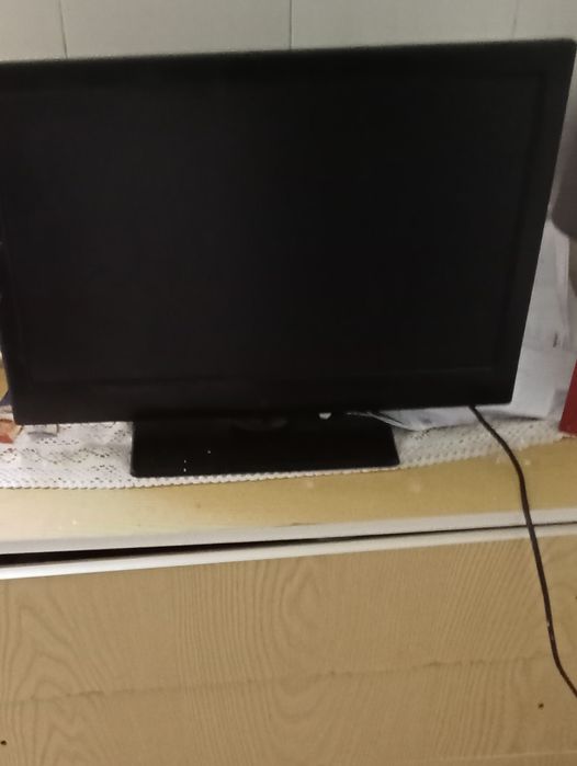 Vendo TV de 30 polegadas444403165955379201