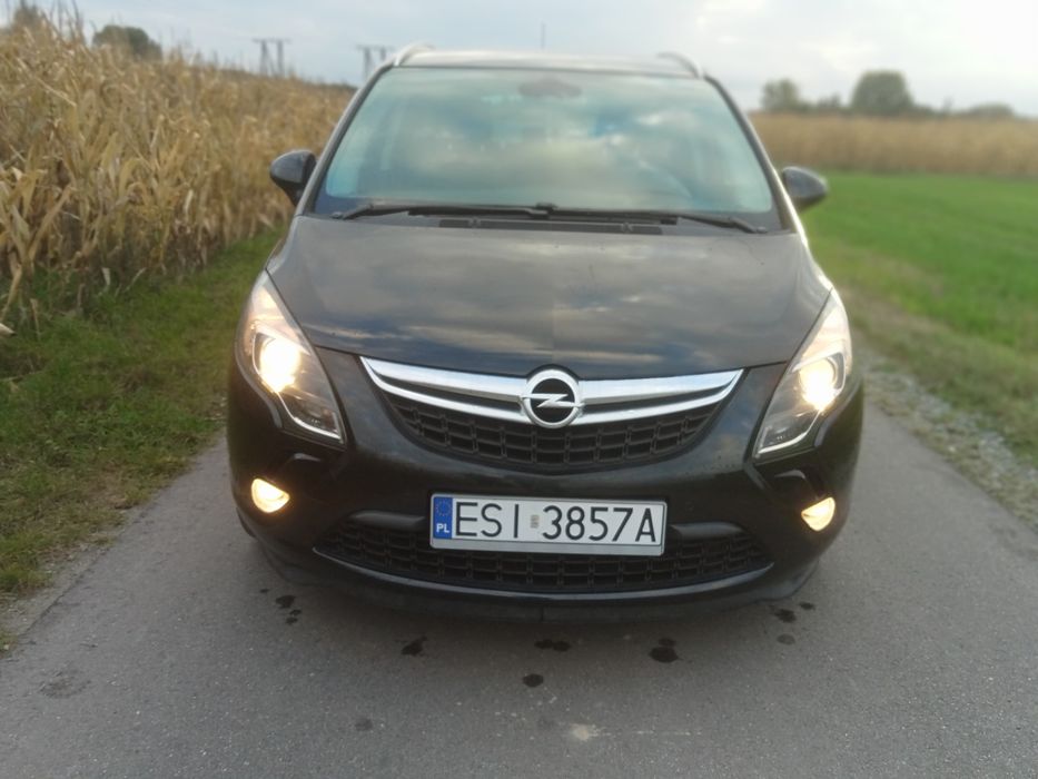 Opel Zafira C 1.4TURBO ENJOY 2 komplety kół