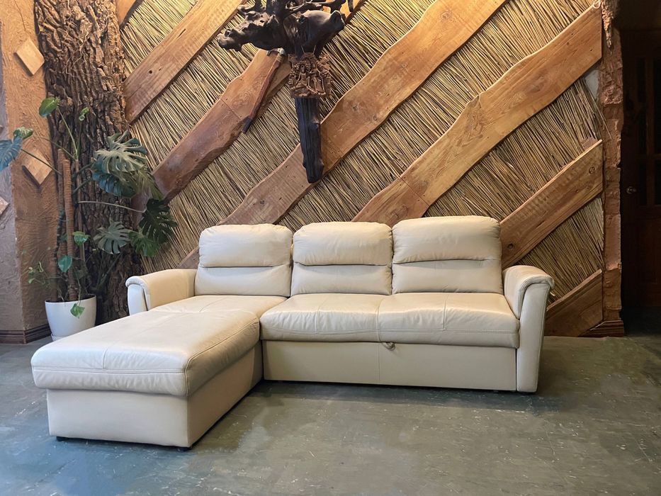 Кутовий шкіряний диван-ліжко (220х180 см)Стан ідеальний