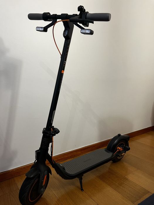 Trotinete Segway Ninebot F40 — Com Fatura FNAC (Garantia até 12/2026)