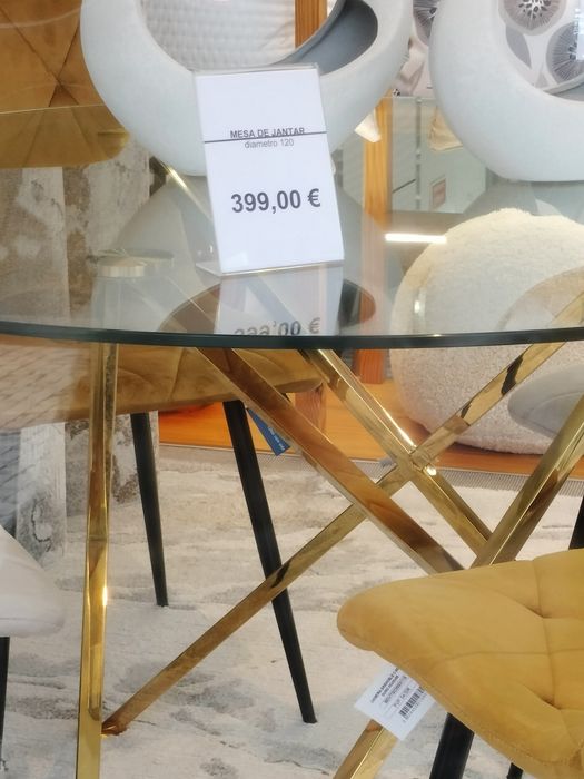 Mesa de jantar redonda nova