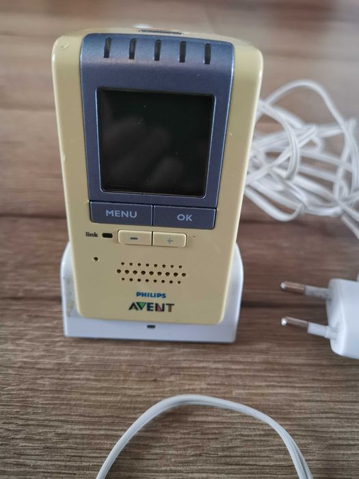 Mata edukacyjna,leżaczek,elektroniczna niania,ubranka 6-9mies,zabawki.