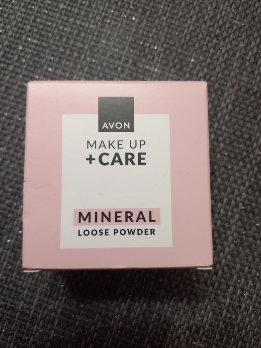 Puder mineralny Medium 6g Avon
