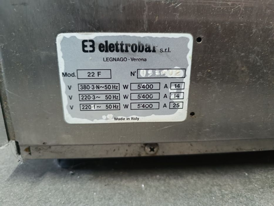 Máquina de lavar loiça para restauração
