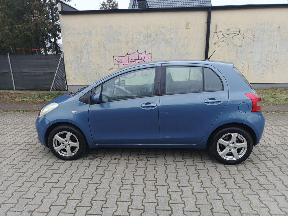 Toyota Yaris 1.3 benzyna Klima/Zadbana