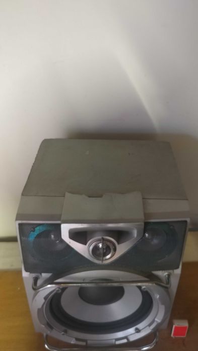 Большая колонка Sharp cp m4000r. НЧ 25см. 300W max