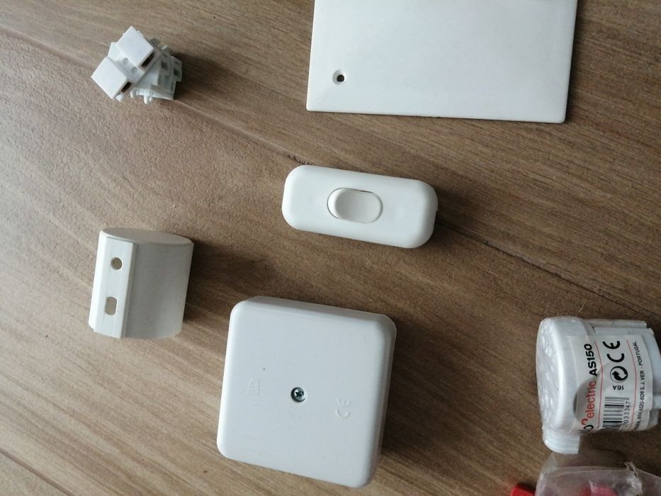 Material elétrico/eletricidade: Tomada, C derivação Interruptor ficha*