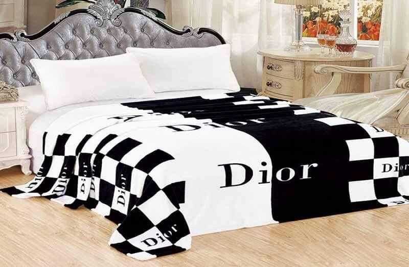 Koc Armani koce narzuta Dior Louis vuitton 200x220