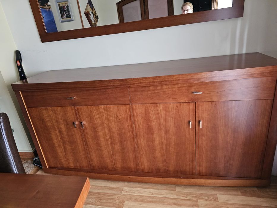 Mobília de sala cerejeira maciça como nova